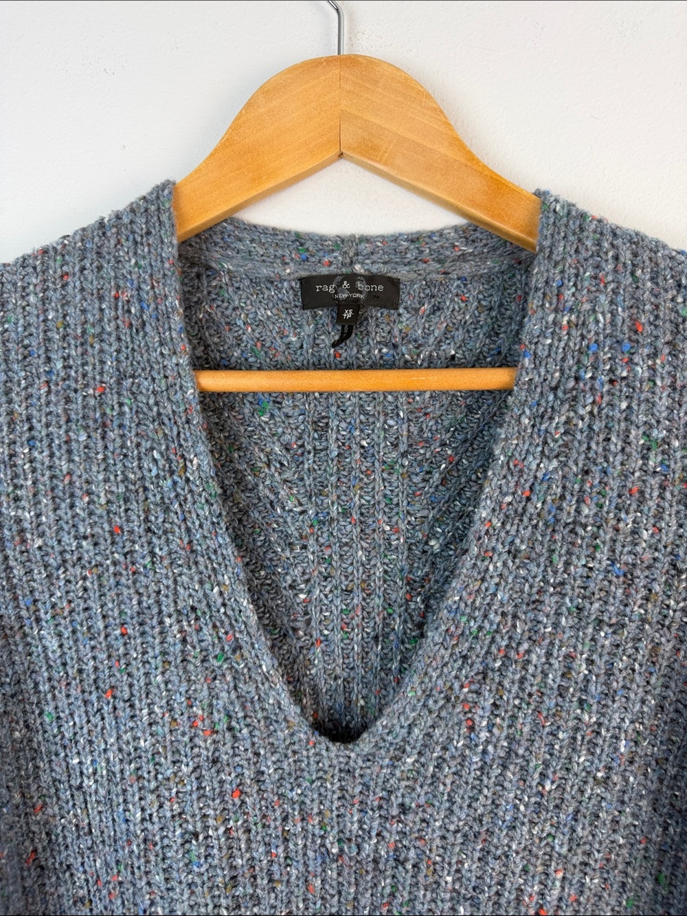 Rag & Bone Eco Donegal V-Neck Blue Sweater XS Relaxed Fit Recycled Wool Blend - Picture 5 of 16